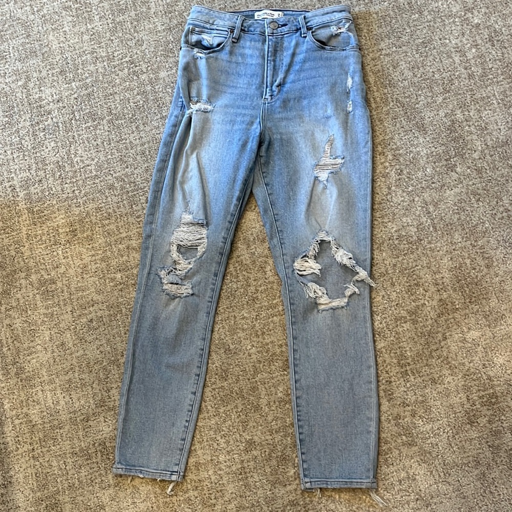 Abercrombie High Rise Super Skinny Ankle Jean size 6